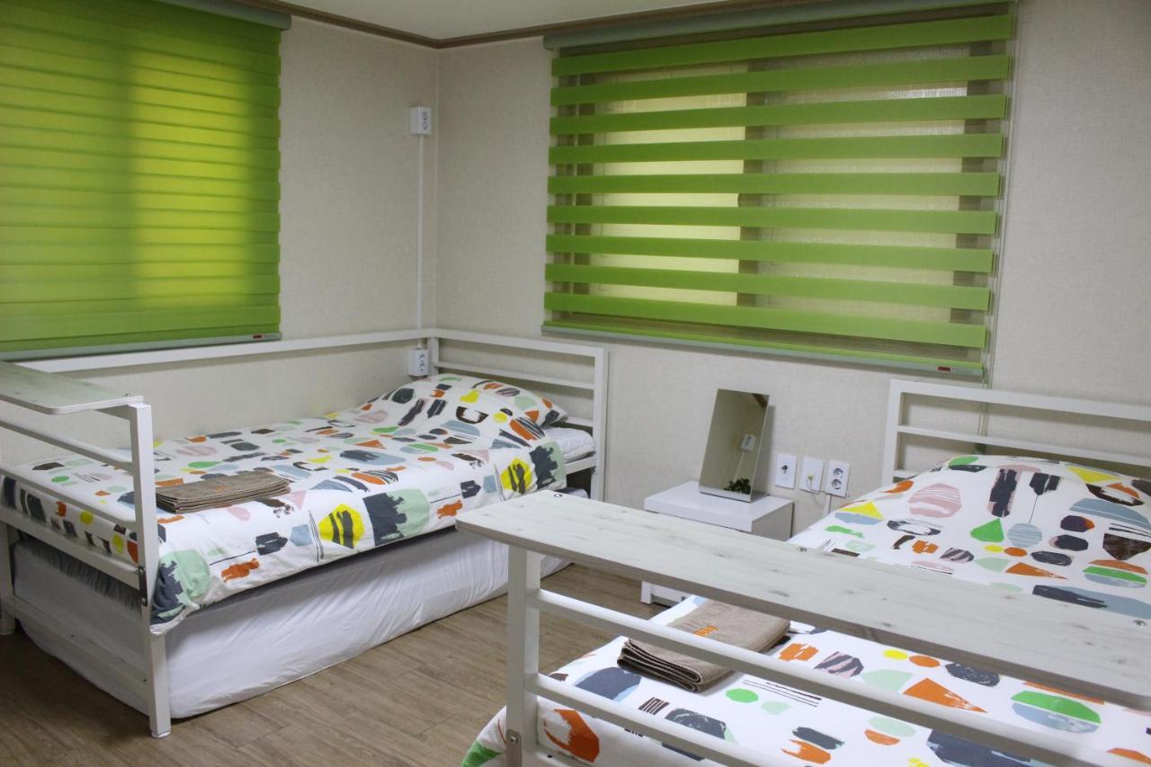 Bunk Guesthouse Hongdae2 Szöul Kültér fotó