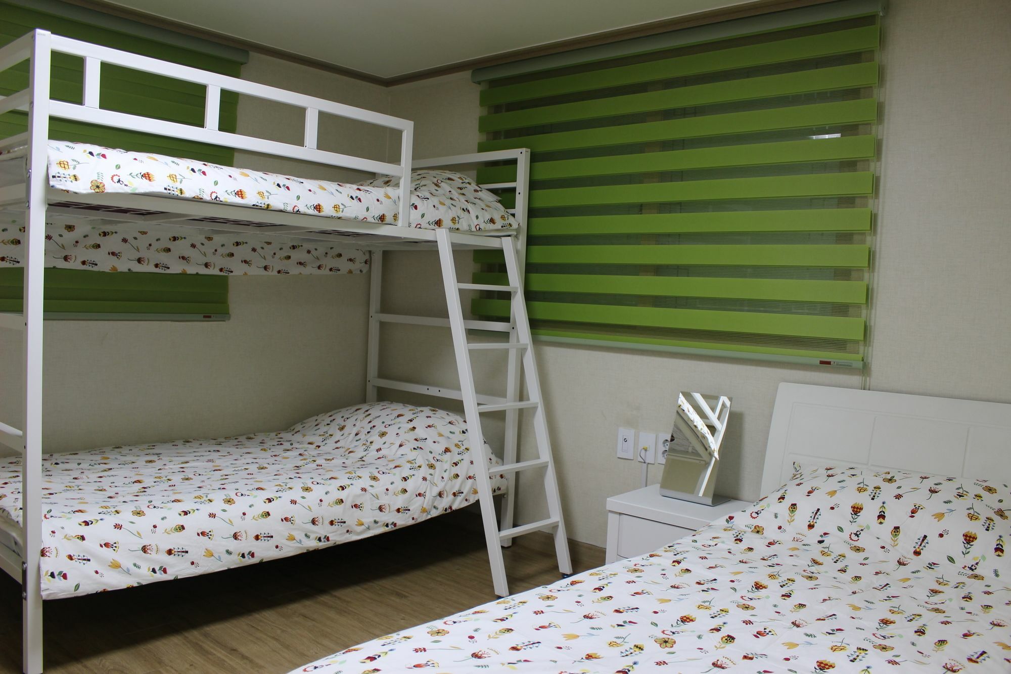 Bunk Guesthouse Hongdae2 Szöul Kültér fotó